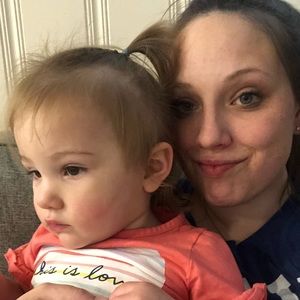 Meet your Posher, Kayla